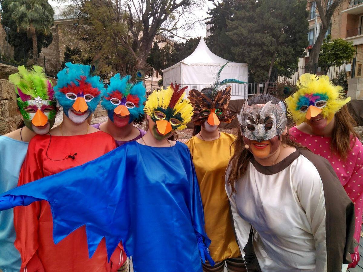 ‘Las aves’ de Aristófanes, en 2017, representada por el grupo In Albis de Morón de la Frontera.