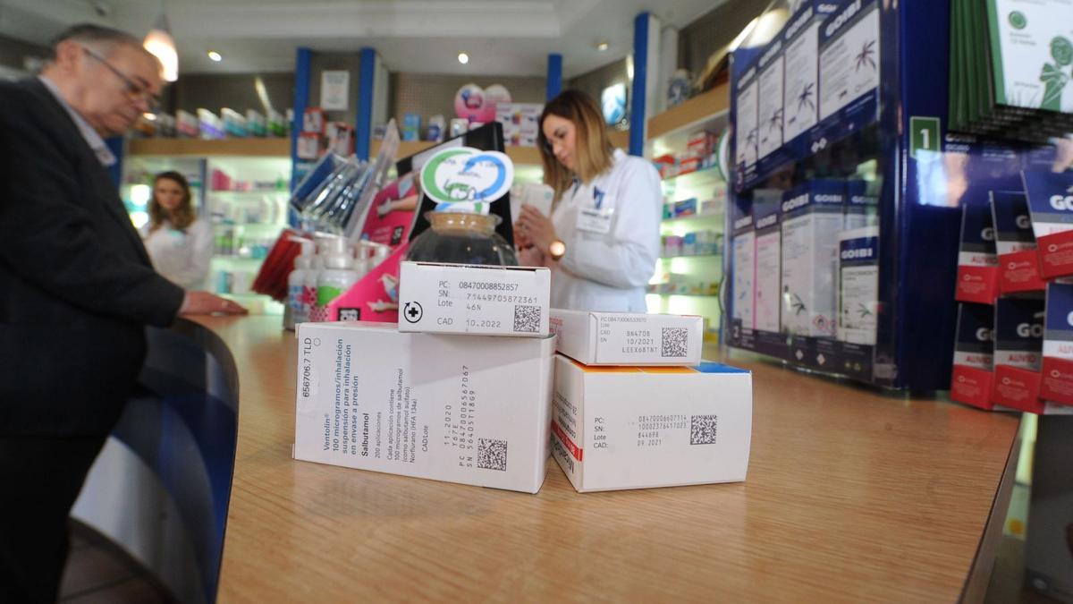 Los productos sanitarios sin receta representan el 26,7 por ciento del gasto farmacéutico total del Servicio Murciano de Salud en el pasado año.