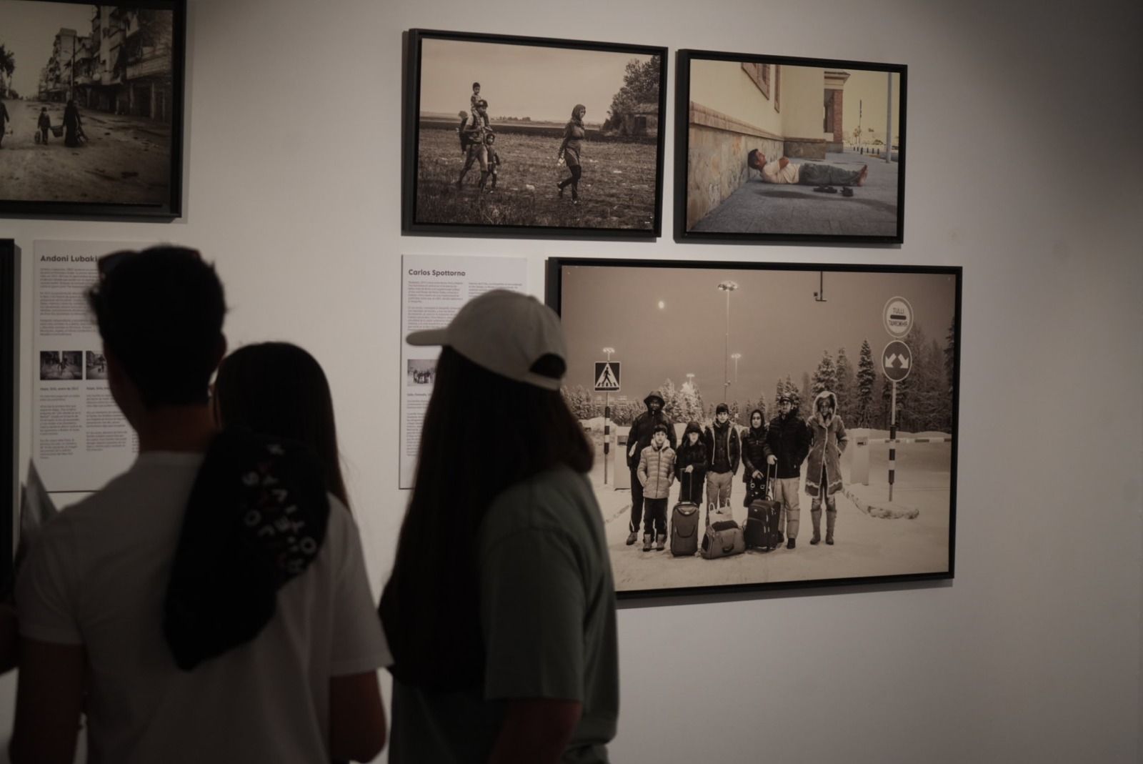 Abrir los ojos a la realidad más oscura