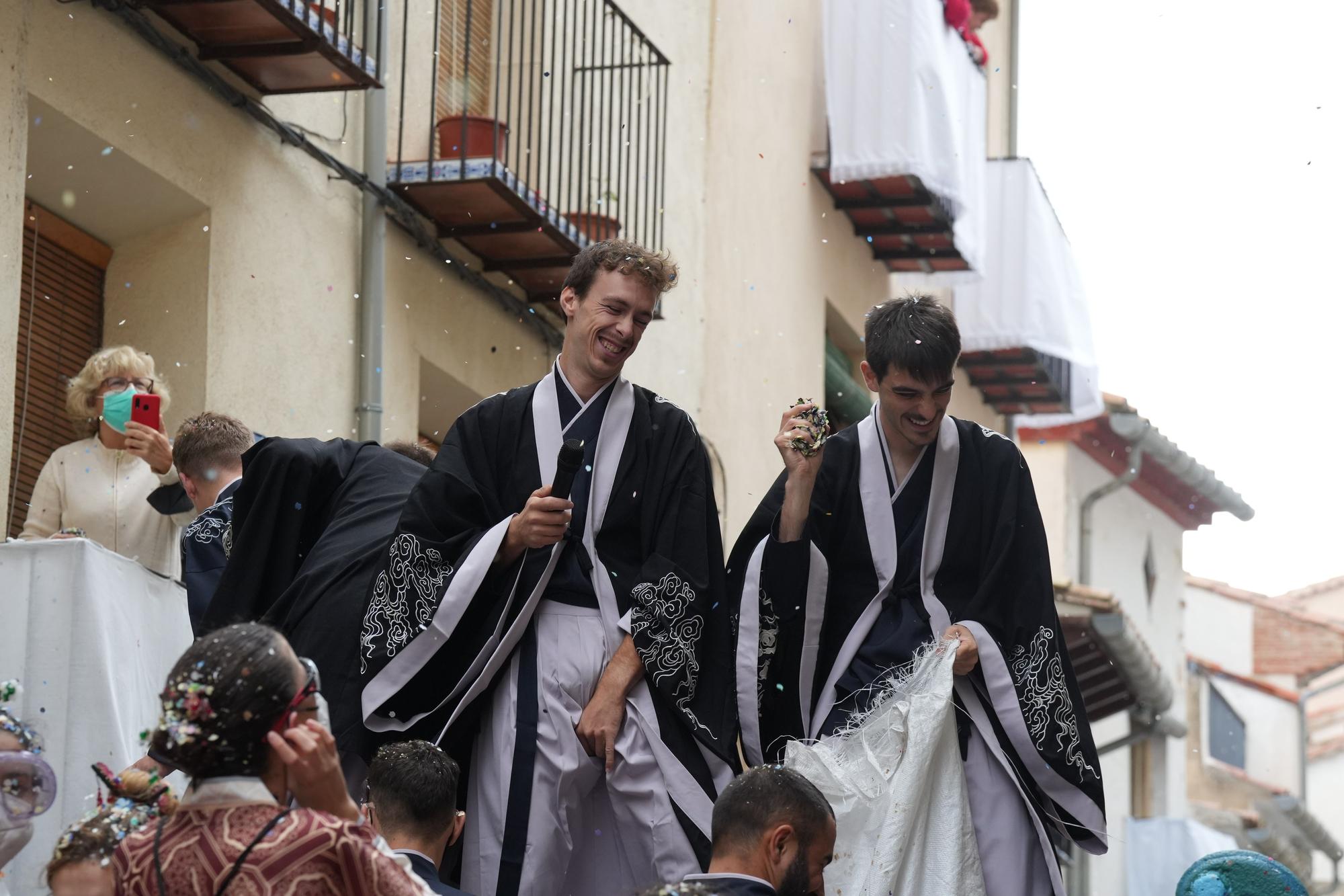 Búscate en el desfile de carrozas y disfraces de l'Anunci de Morella