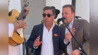 Tres concejales del Ayuntamiento se arrancan a cantar en un acto de las Peñas Cordobesas