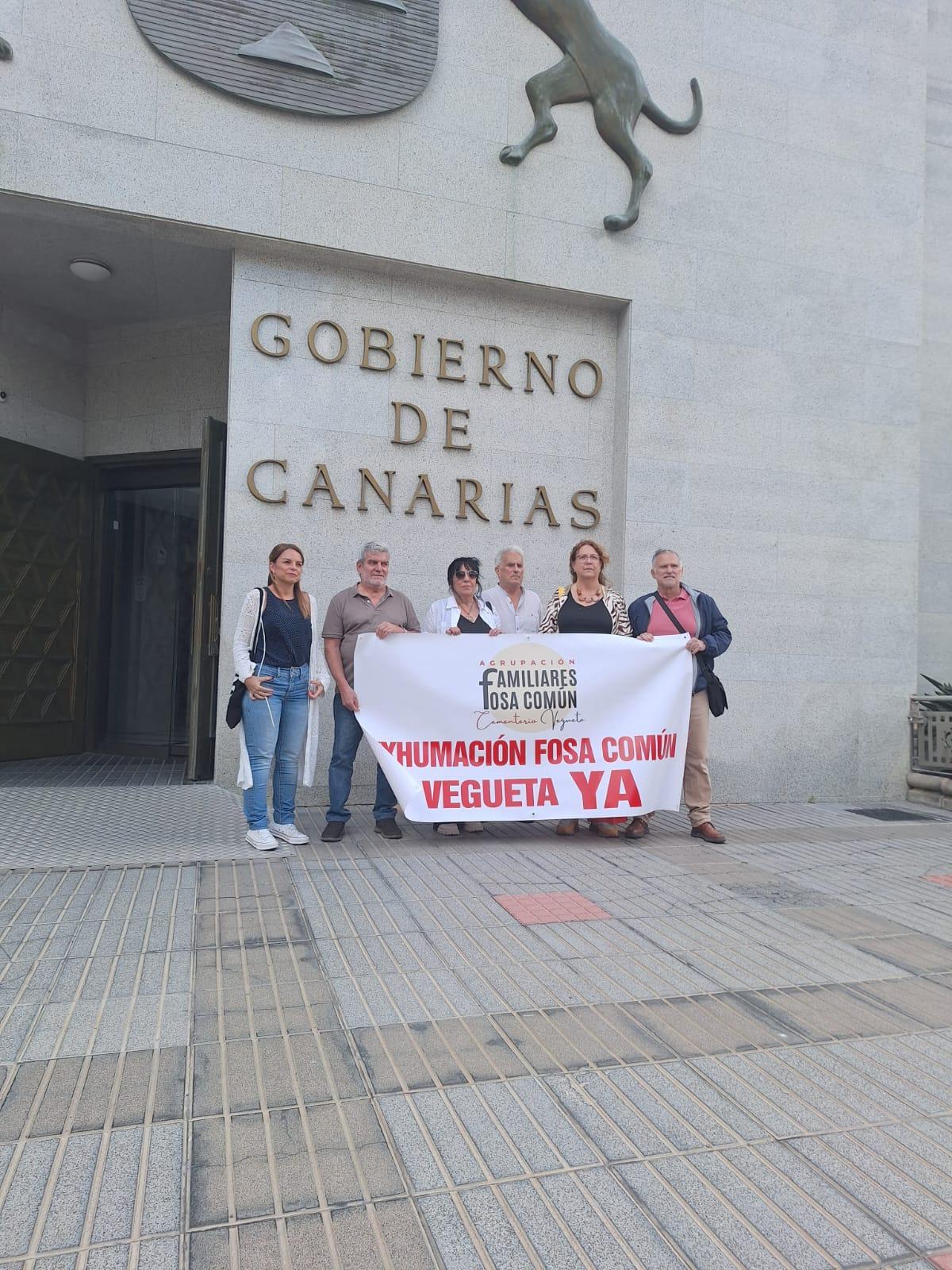 La memoria democrática se niega al silencio: familiares de represaliados instan a exhumar la fosa común del Cementerio de Vegueta