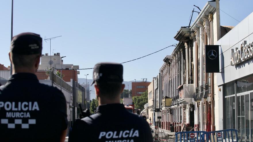 La Policía apunta a que el incendio de las discos de Murcia lo originó una  máquina de fuego frío