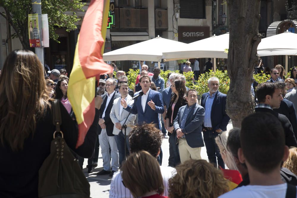 Arrimadas i Rivera inicien campanya a Manresa