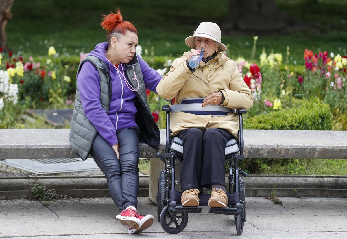 Dieciocho años de la ley de dependencia: 3,7 millones de atendidos y 900.000 fallecidos en espera