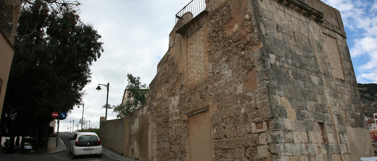 La Torre-Portal de Cocentaina, que es Bien de Interés Cultural.