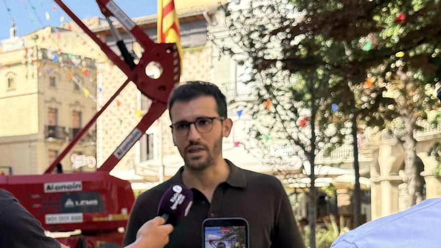 Igualada Som-hi qüestiona la instal·lació de llums i banderetes a la plaça de l’Ajuntament d’Igualada