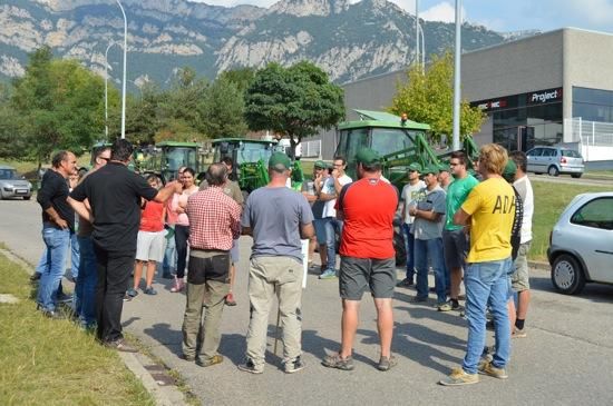 Protesta amb tractors a Berga