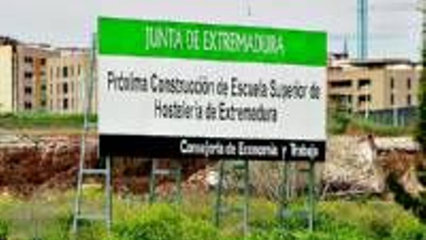 Firmado el convenio para levantar la escuela superior de hostelería