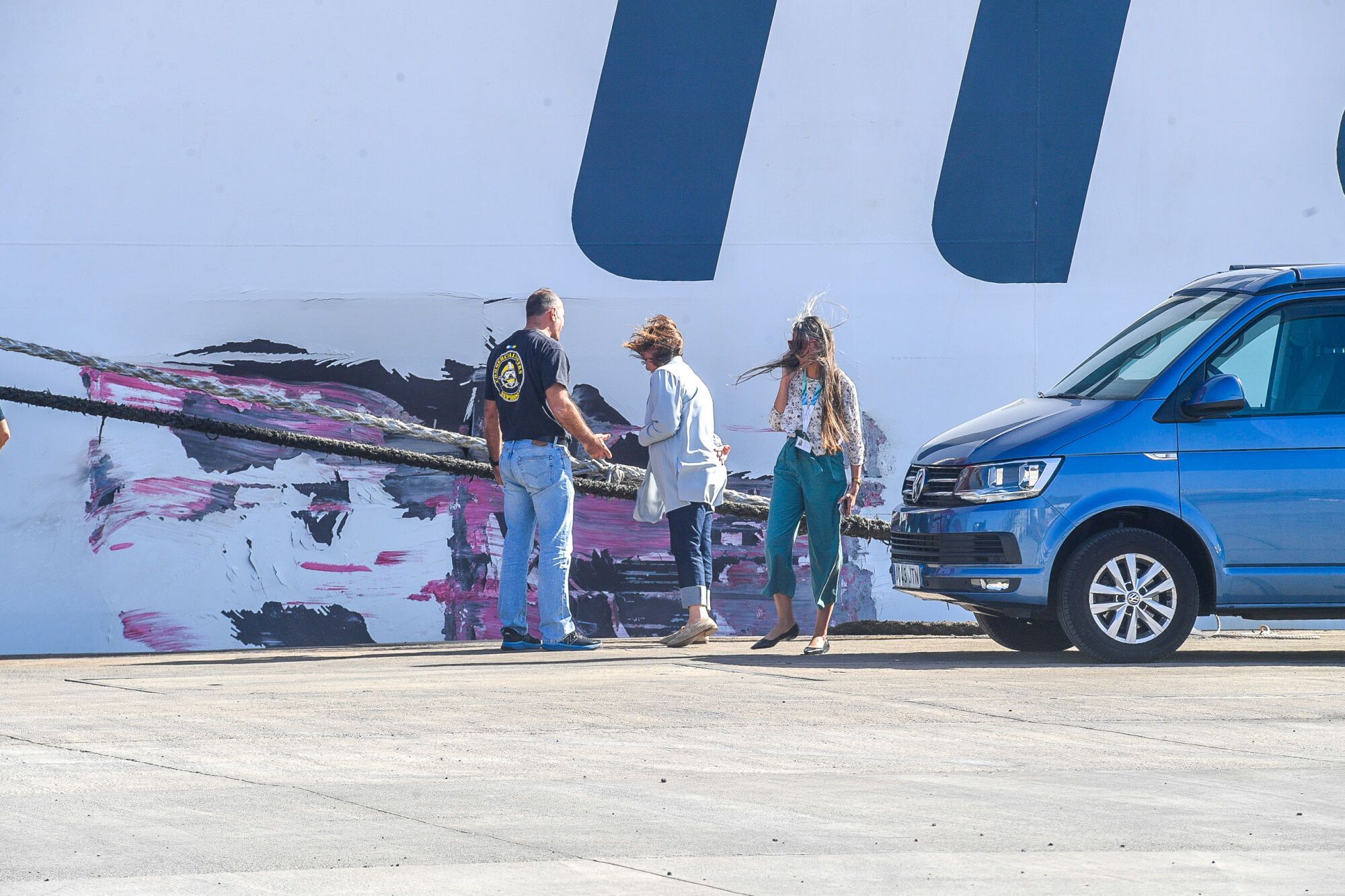 Un barco de Naviera Armas-Trasmediterránea impacta contra un muelle en el Puerto de Las Palmas