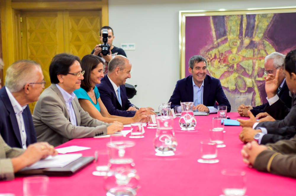 Reunión de los empresarios del Norte con Clavijo.