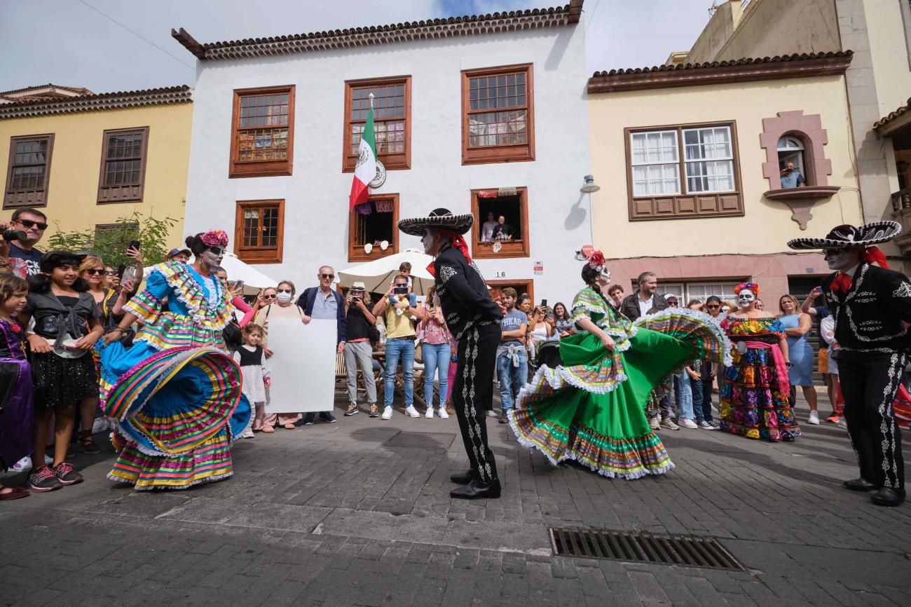 Desfile de catrinas en La Laguna