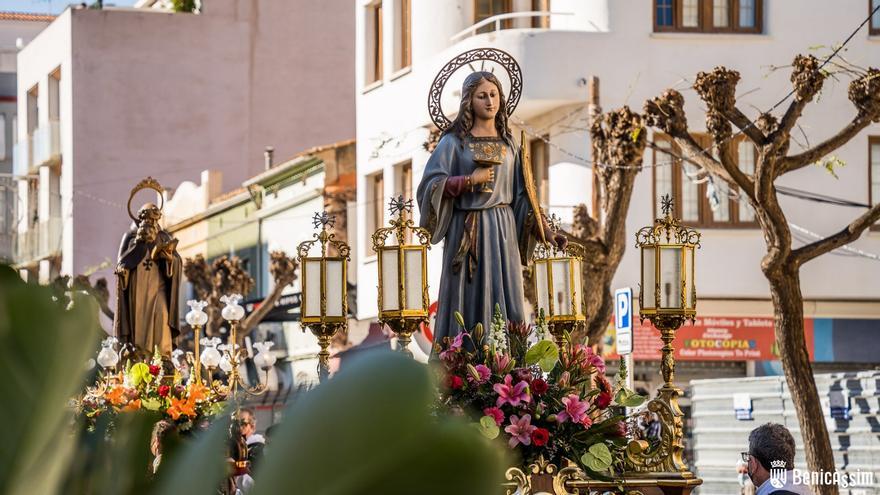 Las mejores fotos de la procesión y la ofrenda a Sant Antoni y Santa Àgueda en Benicàssim
