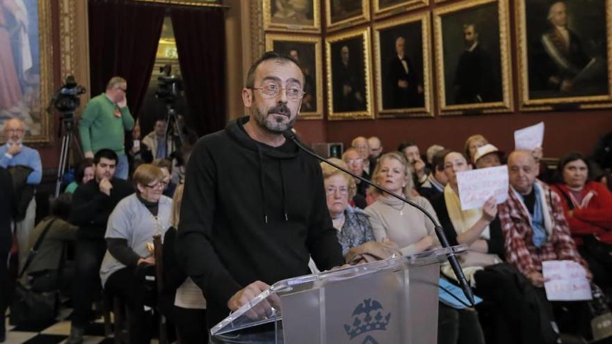 Jaume Mulet, portavoz de la Plataforma de Clubs d´Atletisme de Palma, ayer en el Pleno de Cort.