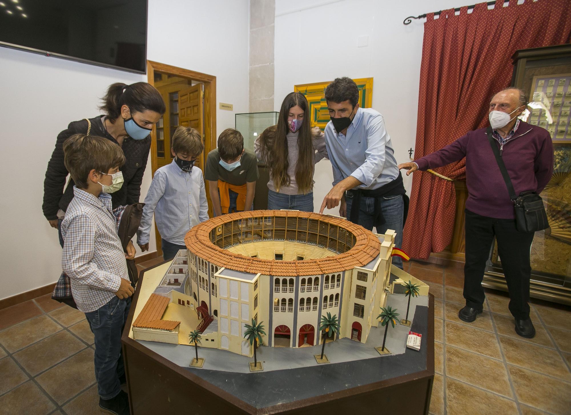 Donación de la familia Mazón al Museo Taurino