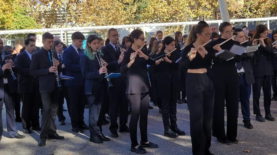 Castellón celebra Santa Cecilia con un concierto simultáneo de 150 músicos en el Grao