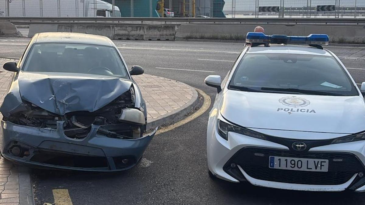TRÁFICO EN MALLORCA / Un conductor ebrio huye tras un accidente en el Paseo Marítimo de Palma, pero se deja la matrícula