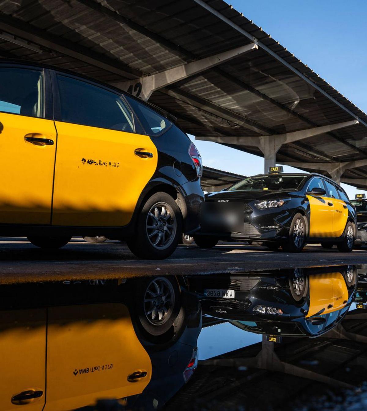 El violador del taxi de BCN seguirà al carrer de moment