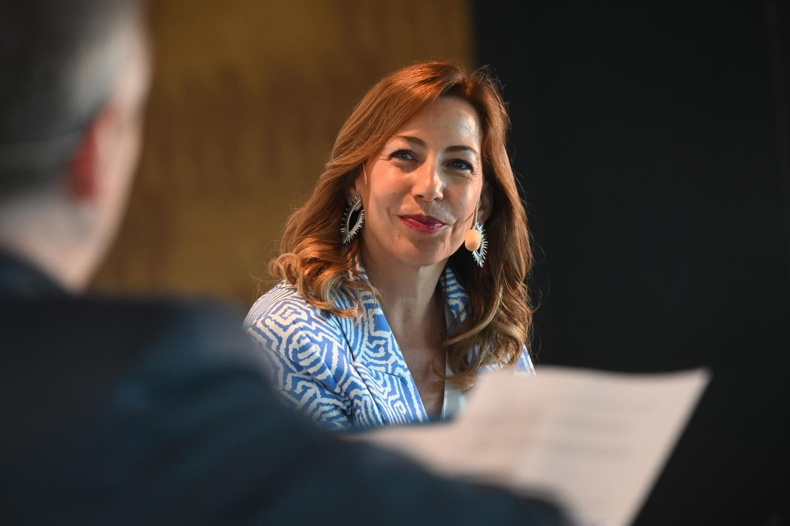 En imágenes | Natalia Chueca hace balance del ecuador del mandato en un desayuno con El Periódico de Aragón