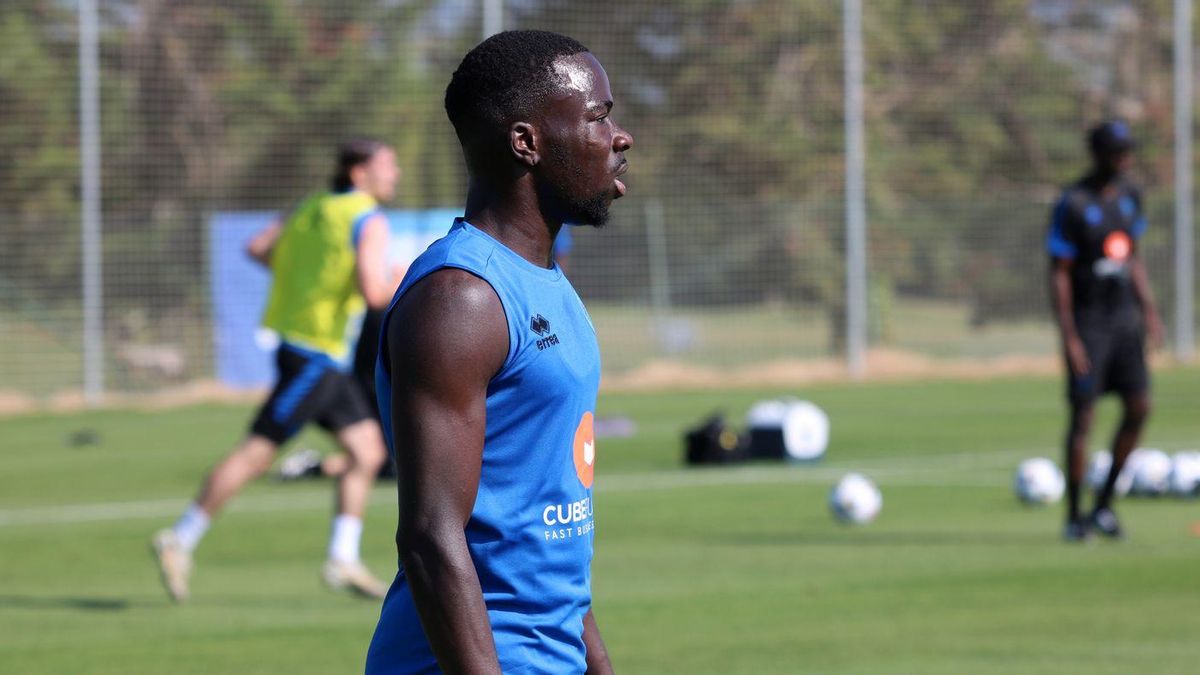 Un jugador del QPR a TorreMirona.