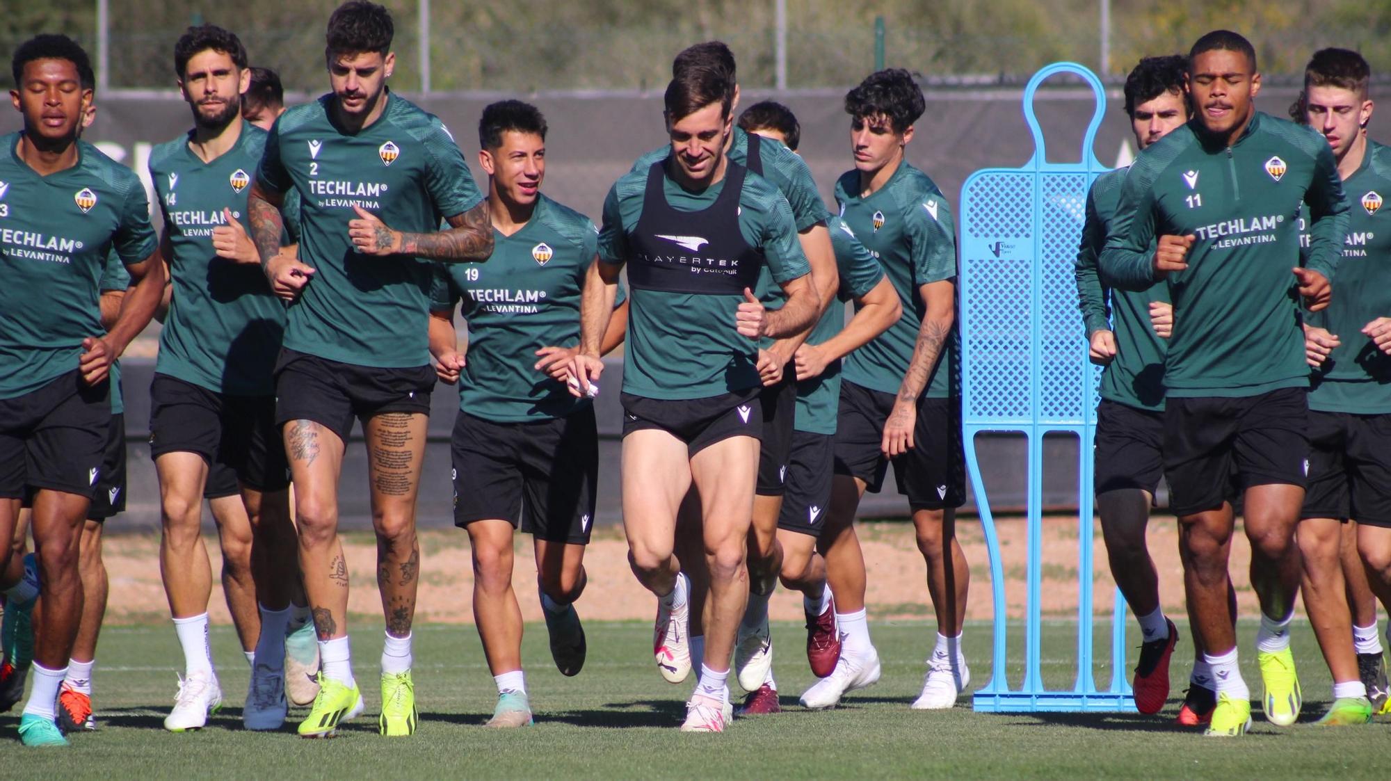 Entrenamiento del Castellón en la semana del partido ante el Linares