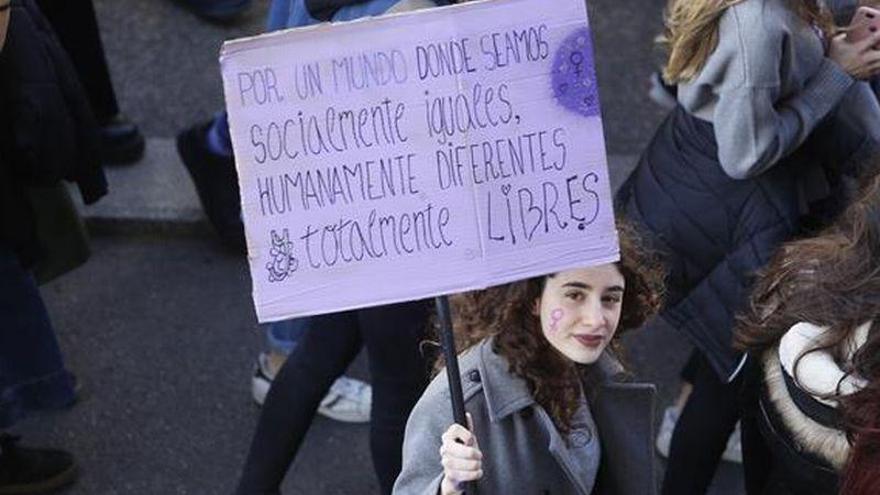 Mayo batió el récord de llamadas al Instituto de la Mujer por violencia de genero