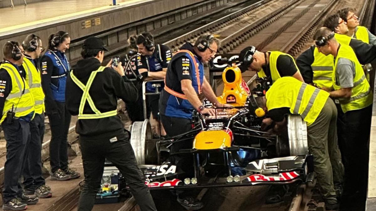 El Red Bull F1, en las vías del metro