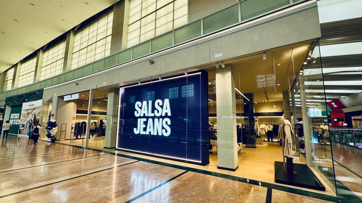 Nueva tienda de Salsa Jeans en Nueva Condomina.