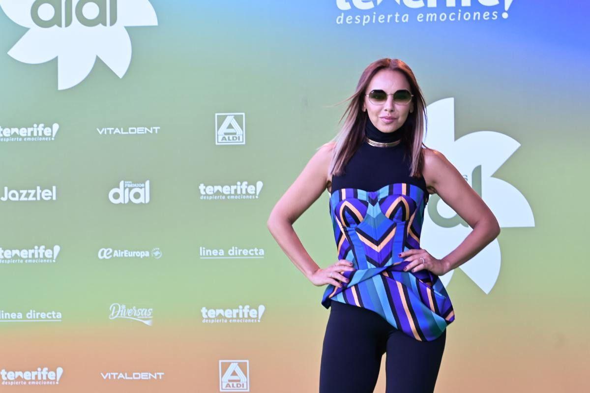 Chenoa en la entrega de los Premios Dial