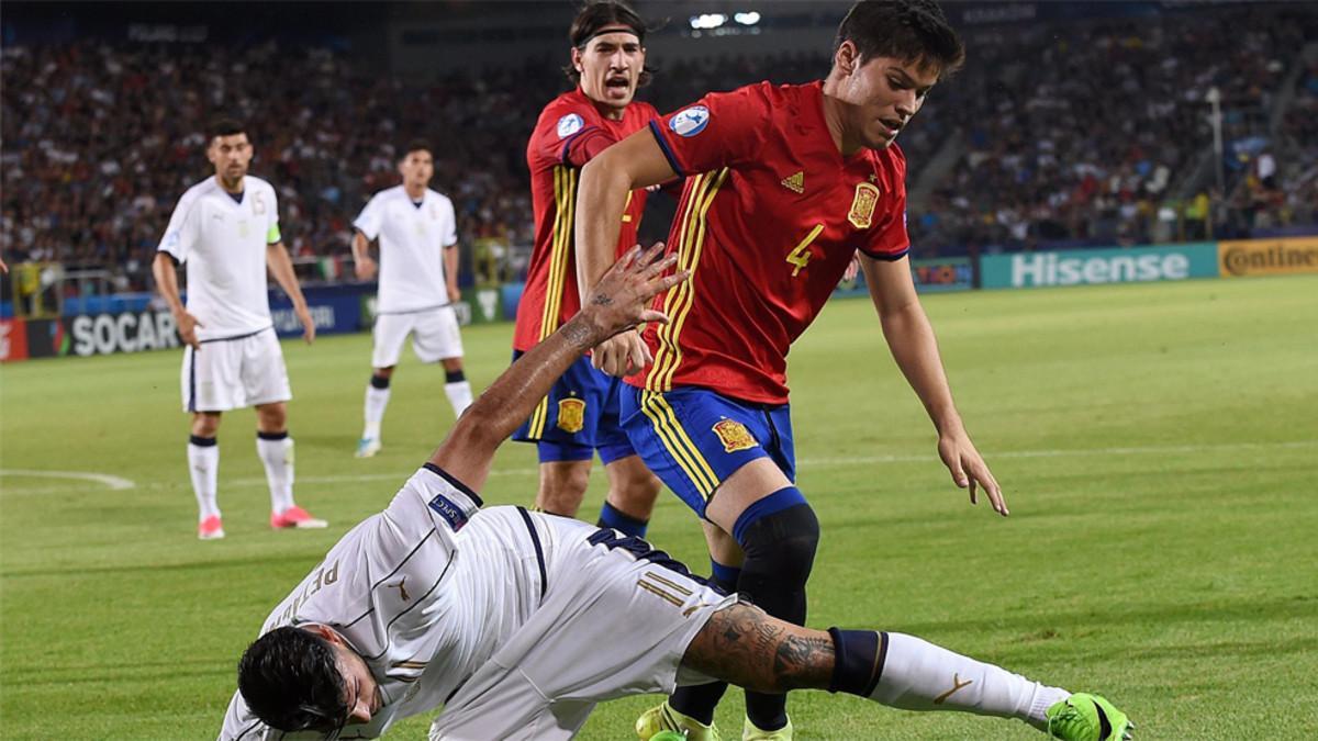 Meré, durante el encuentro que España jugó ante Italia