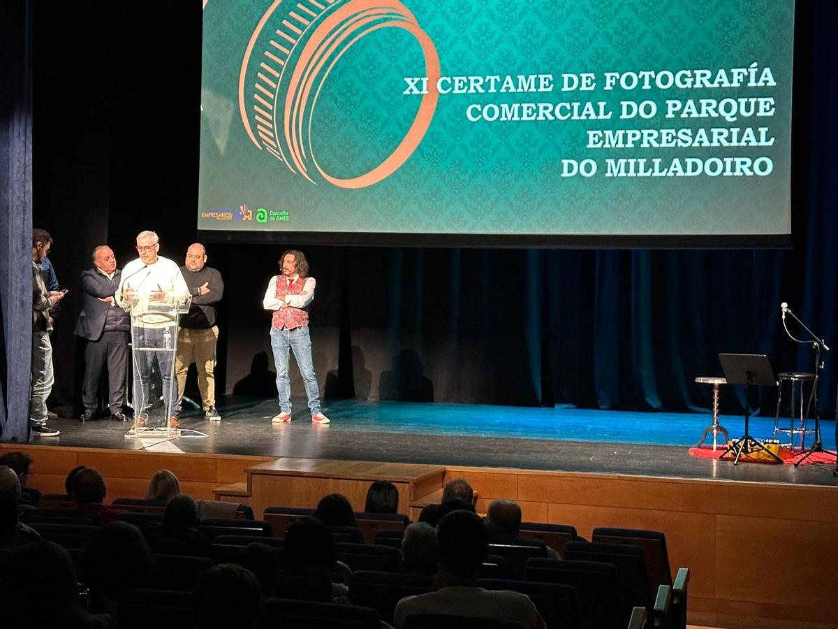 Entrega de premios do XI Certame de Fotografía Comercial da Asociación de Empresarios do Parque Empresarial Novo Milladoiro.