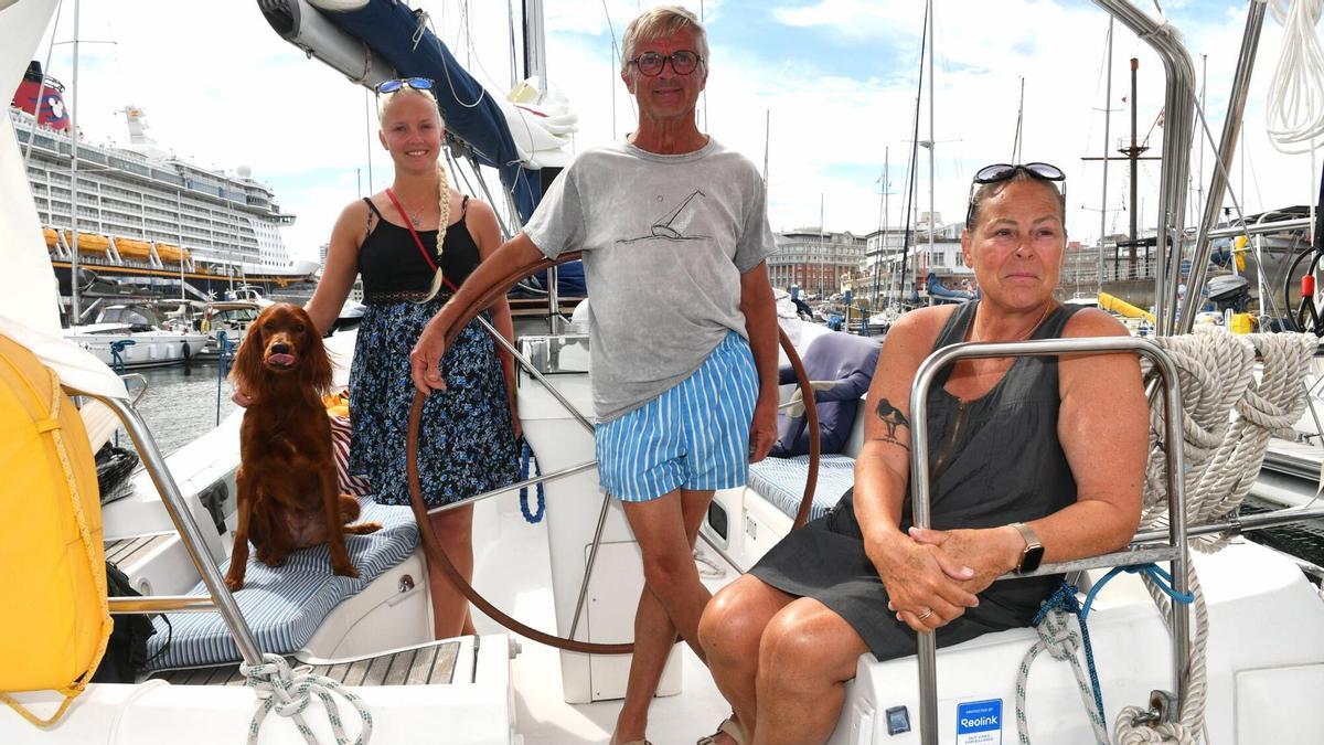 La familia Virtanen de Finlandia atracó en A Coruña durante su ruta hacia Grecia.