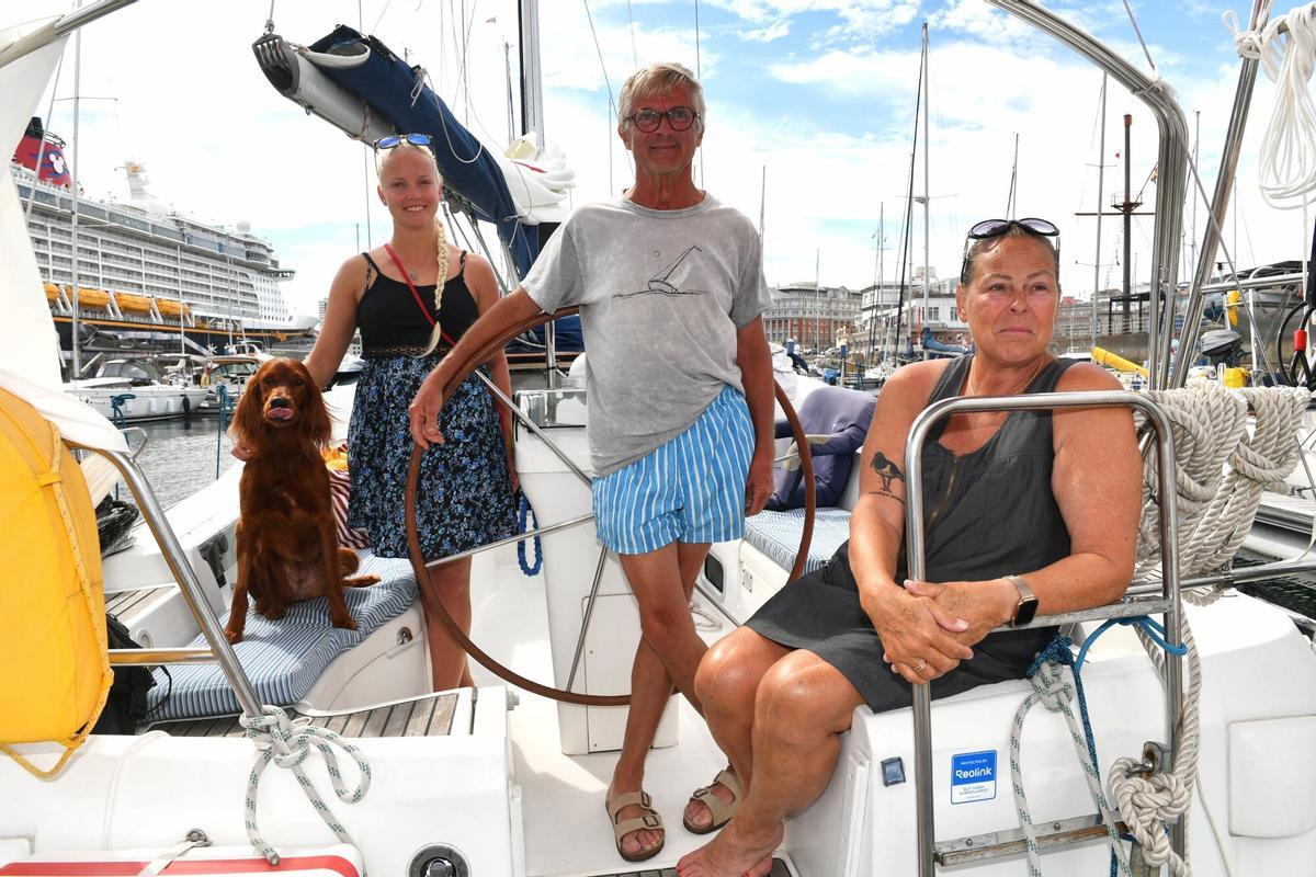 Una familia de Finlandia que atracó en A Coruña durante su ruta a Grecia.