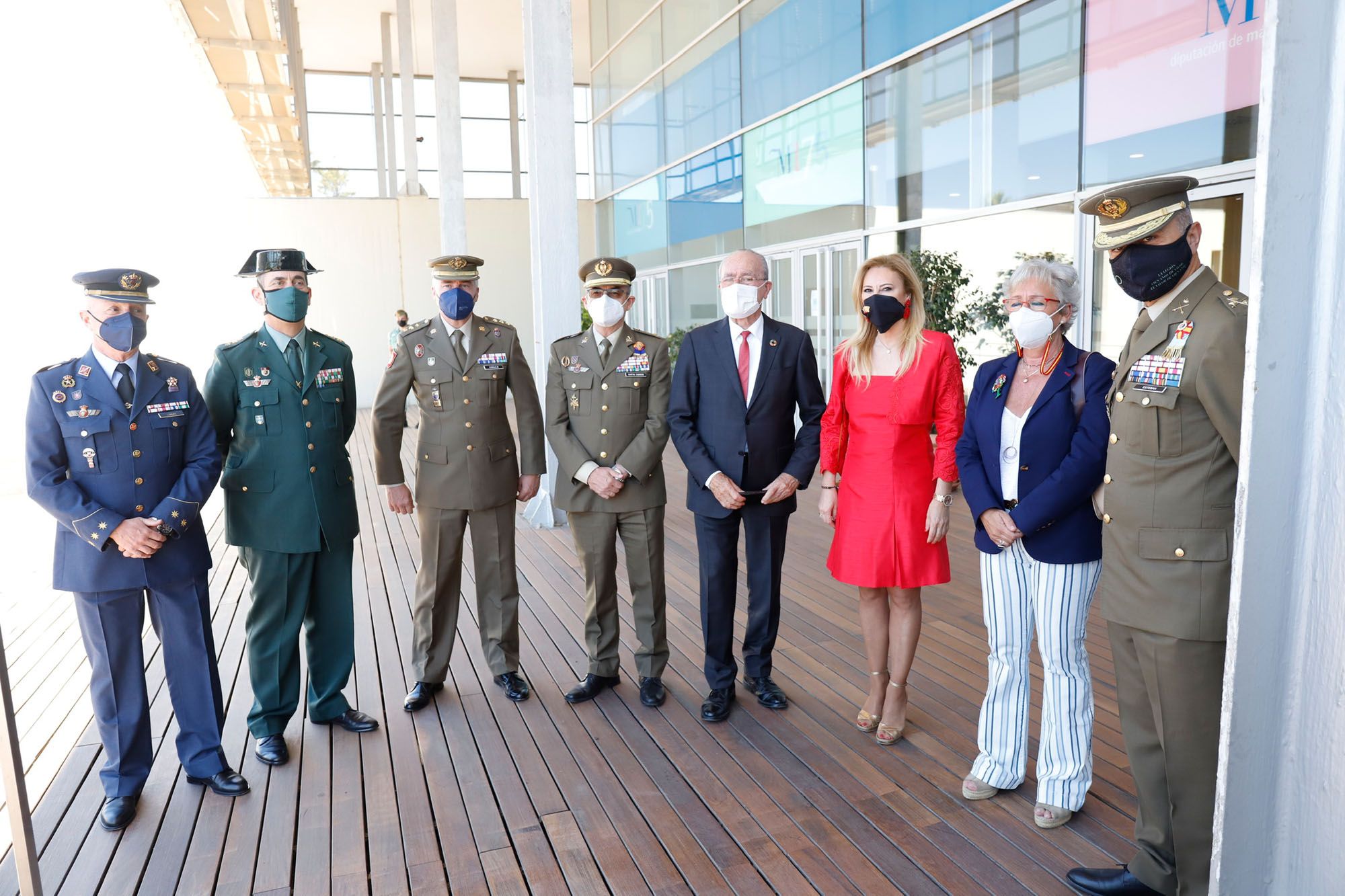 Acto de presentación del cuadro del centenario de la Legión