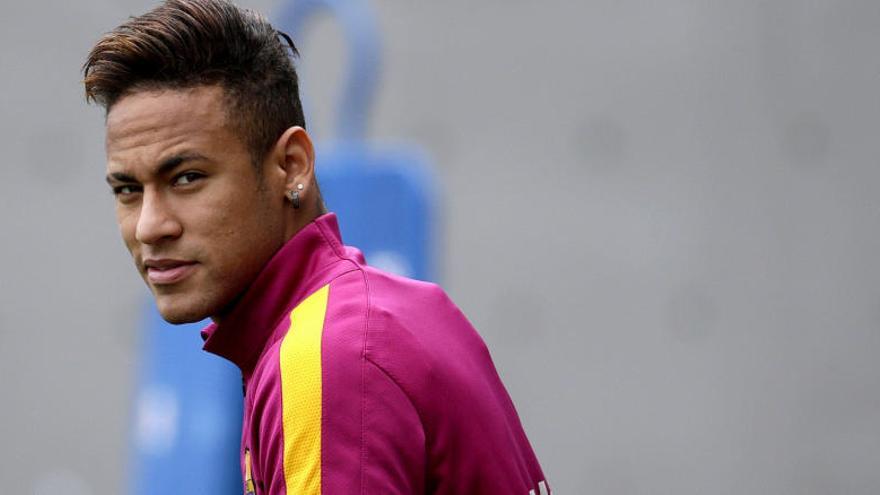 Neymar va acordar amb el Barça cobrar un mínim de 45,9 milions d&#039;euros en 5 anys