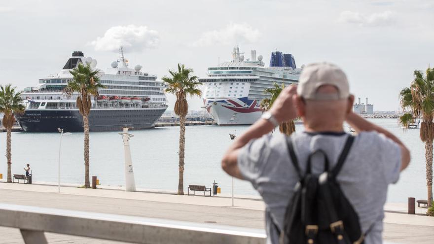 El Puerto de Alicante se prepara para recibir su primer &quot;crucero digital&quot;