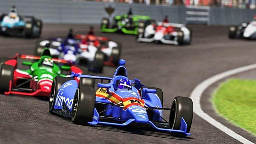 El coche virtual de Alonso liderando la carrera en Indianapolis