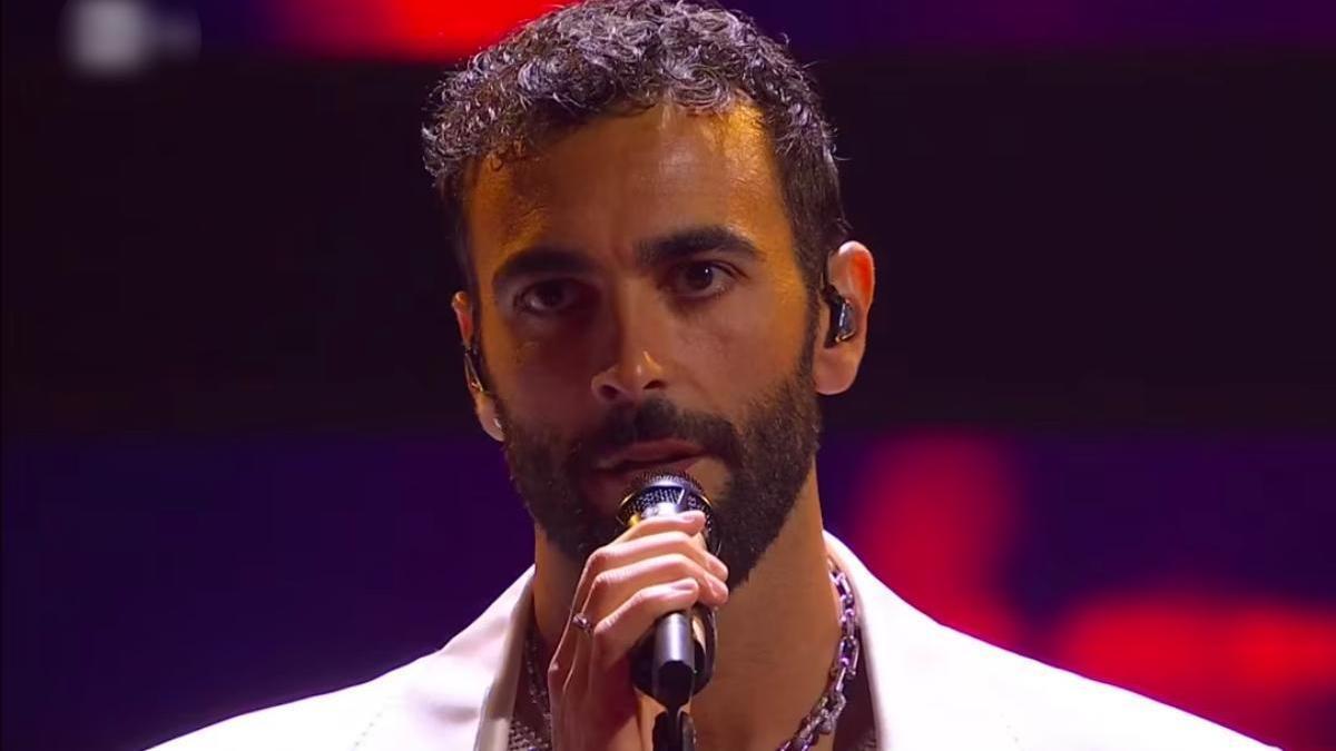 Marco Mengoni en el Festival de Sanremo 2023.