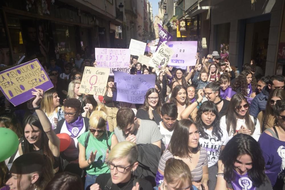 La feministas calientan motores antes de la manifestación del 8-M en Murcia