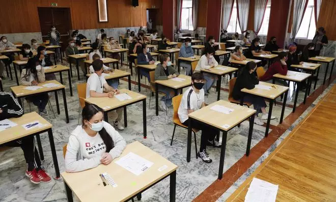 Los jóvenes gallegos deciden su futuro en la Selectividad