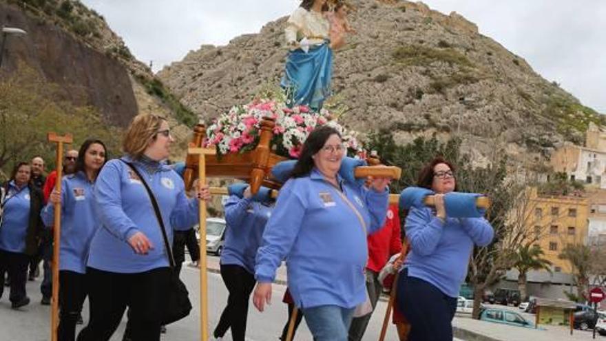 Ofrenda de flores a la Candelaria  en Xixona