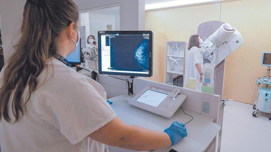 Casi cuatro de cada diez mujeres en Canarias nunca se han realizado una mamografía