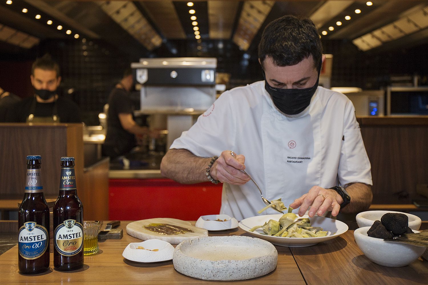 El chef Ricard Camarena comparte una sencilla receta para hacer esta Navidad