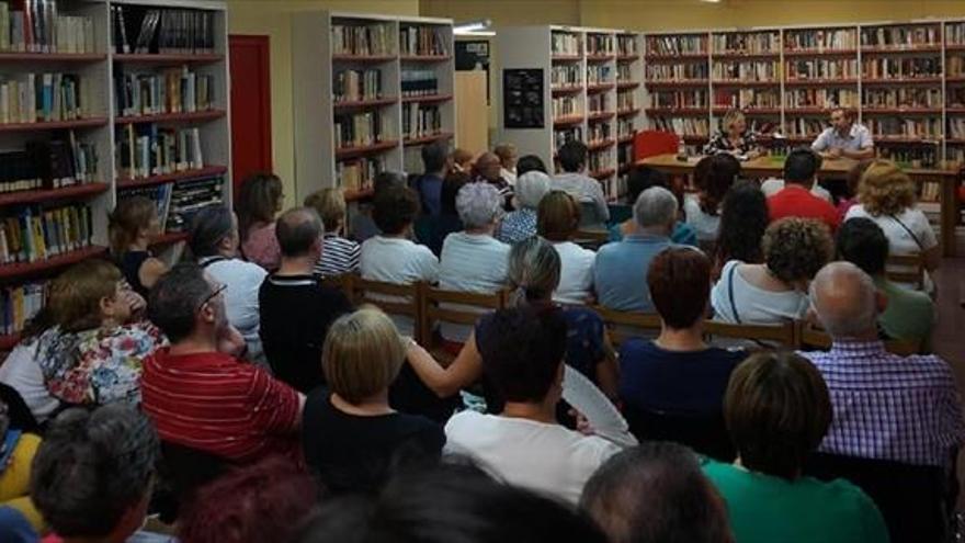 La biblioteca recibe un premio ‘María Moliner’