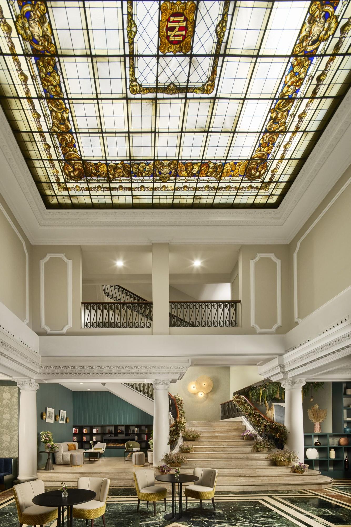 Recepción del hotel NH Madrid Nacional