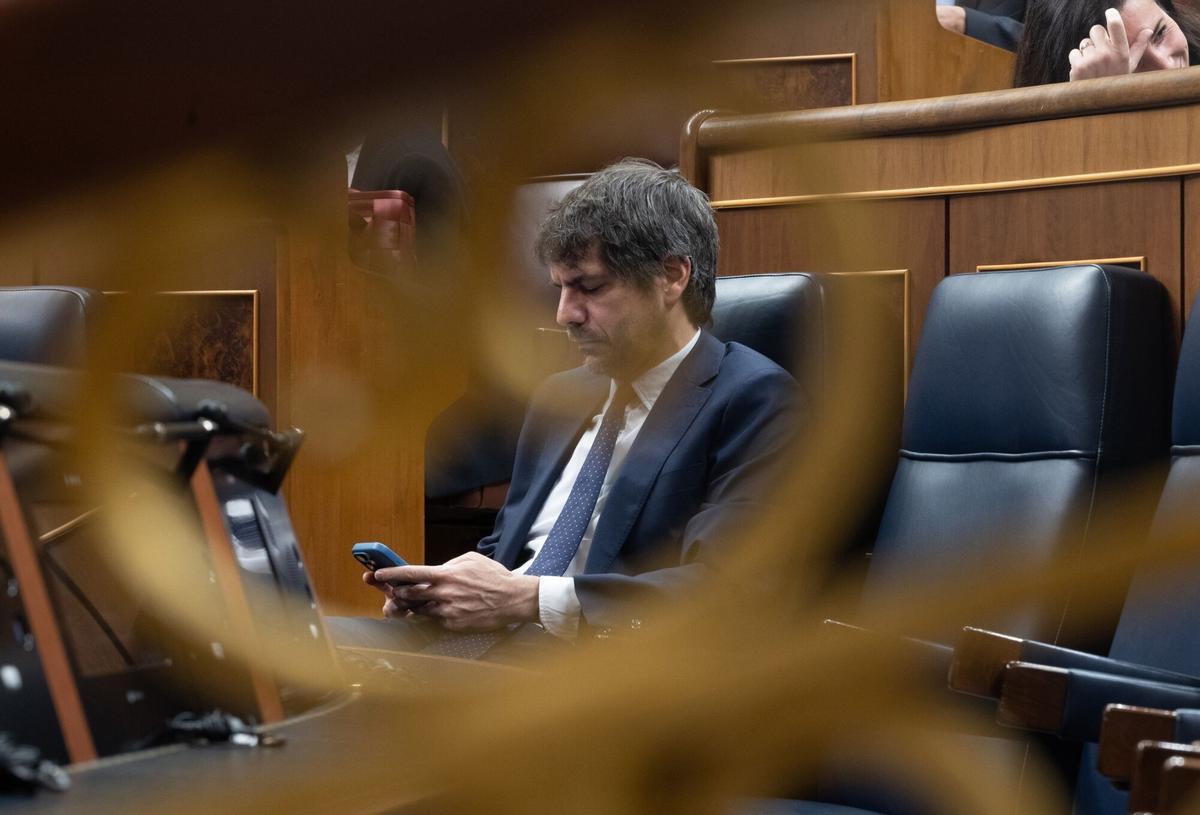 La demagògica croada contra el fons KKR La demagògica croada contra el fons KKR