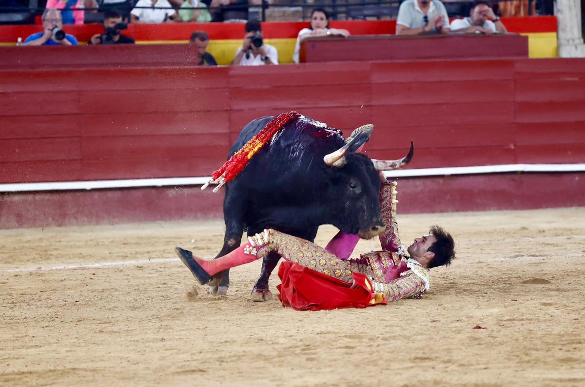 Samuel Navalón conquista su segunda puerta grande consecutiva en Valencia durante la Feria de Julio