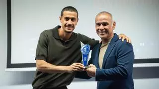 Álvaro Cervera, entrenador del CD Tenerife: «Este deporte no es solo ganar y perder»
