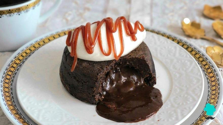 Coulant de chocolate con helado de vainilla: el postre irresistible que parece de restaurante y es muy fácil
