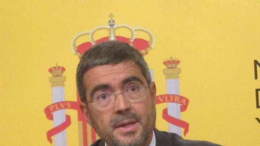 La oposición pregunta por el vínculo del recambio de Soria con un paraíso fiscal